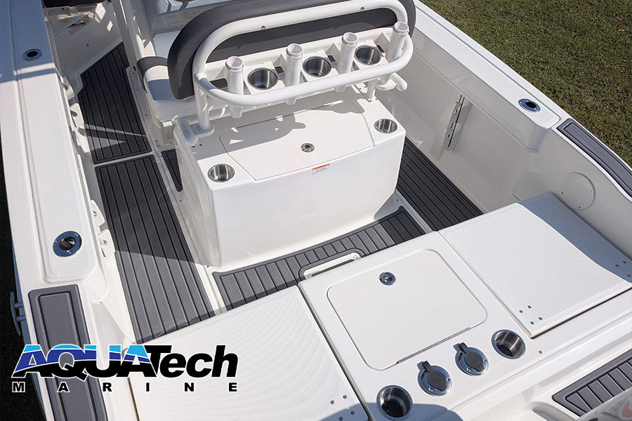 2025 Trophy T22CC Center Console