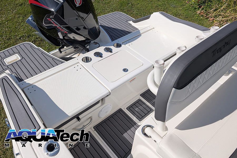 2025 Trophy T22CC Center Console