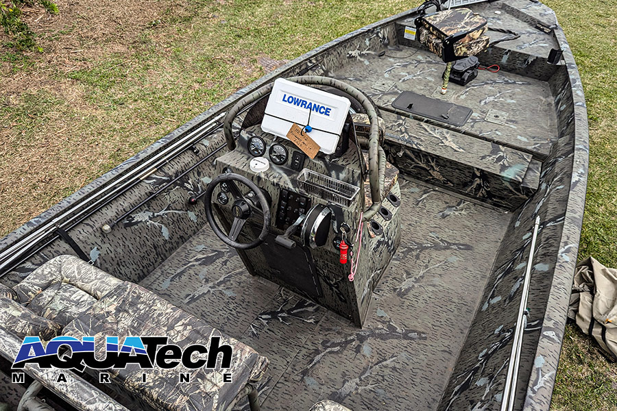 2019 War Eagle 2170 Blackhawk Center Console