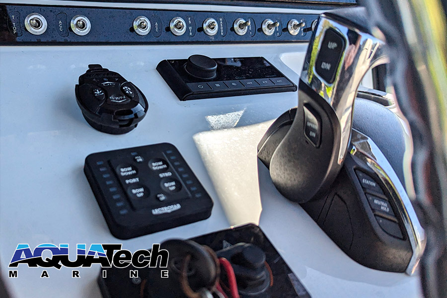 2022 Sportsman Masters 247OE Center Console Bay Boat