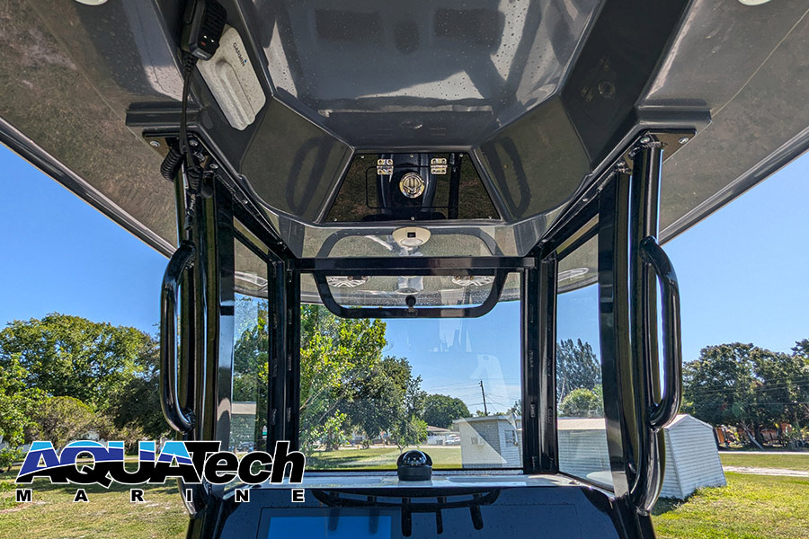 2022 Sportsman Masters 247OE Center Console Bay Boat