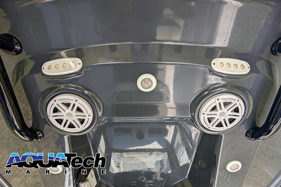 2022 Sportsman Masters 247OE Center Console Bay Boat