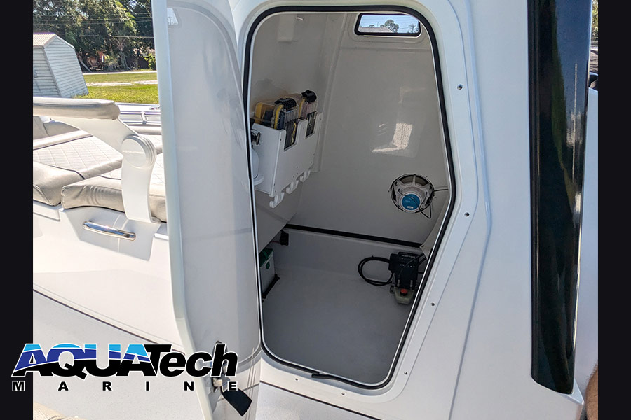 2022 Sportsman Masters 247OE Center Console Bay Boat