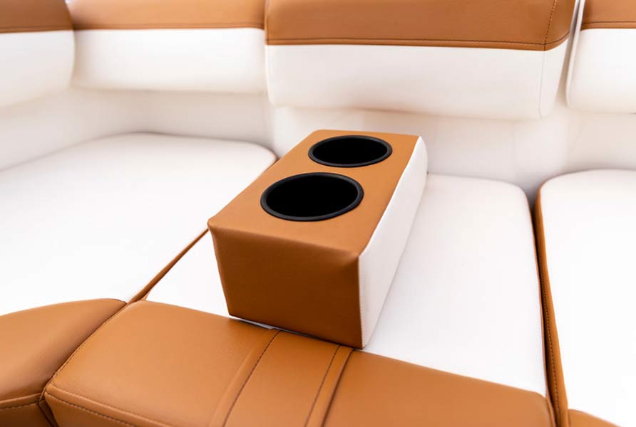 Bayliner DX2000 Deck Boat